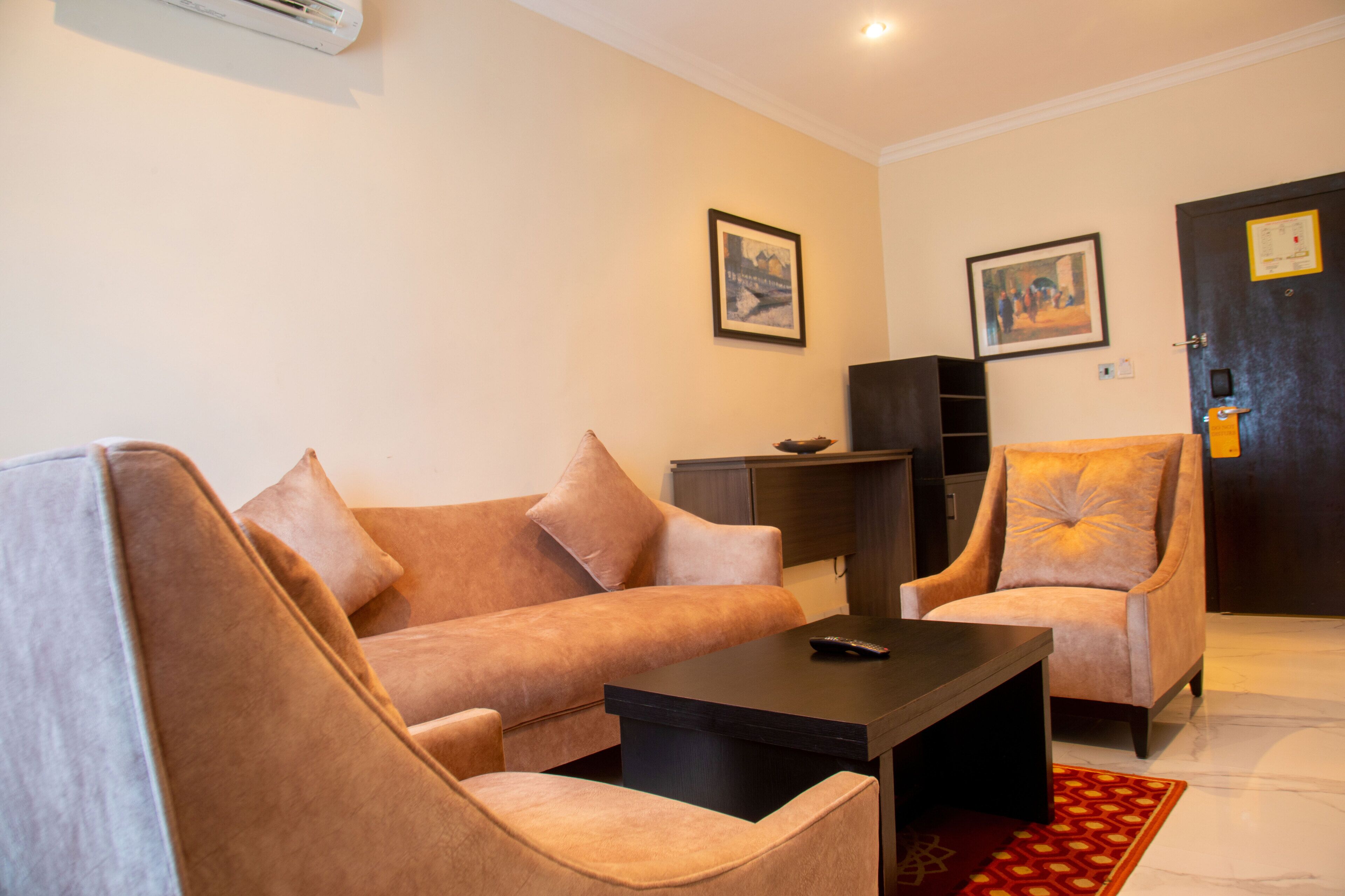 executive room, 1 king bed | in-room safe, free wifi
