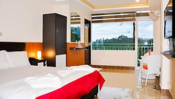 In-room safe, individually furnished, desk, WiFi