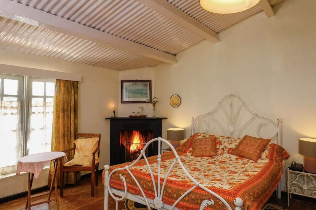 Luxe tweepersoonskamer | 1 slaapkamer, een kluis op de kamer, verduisterende gordijnen