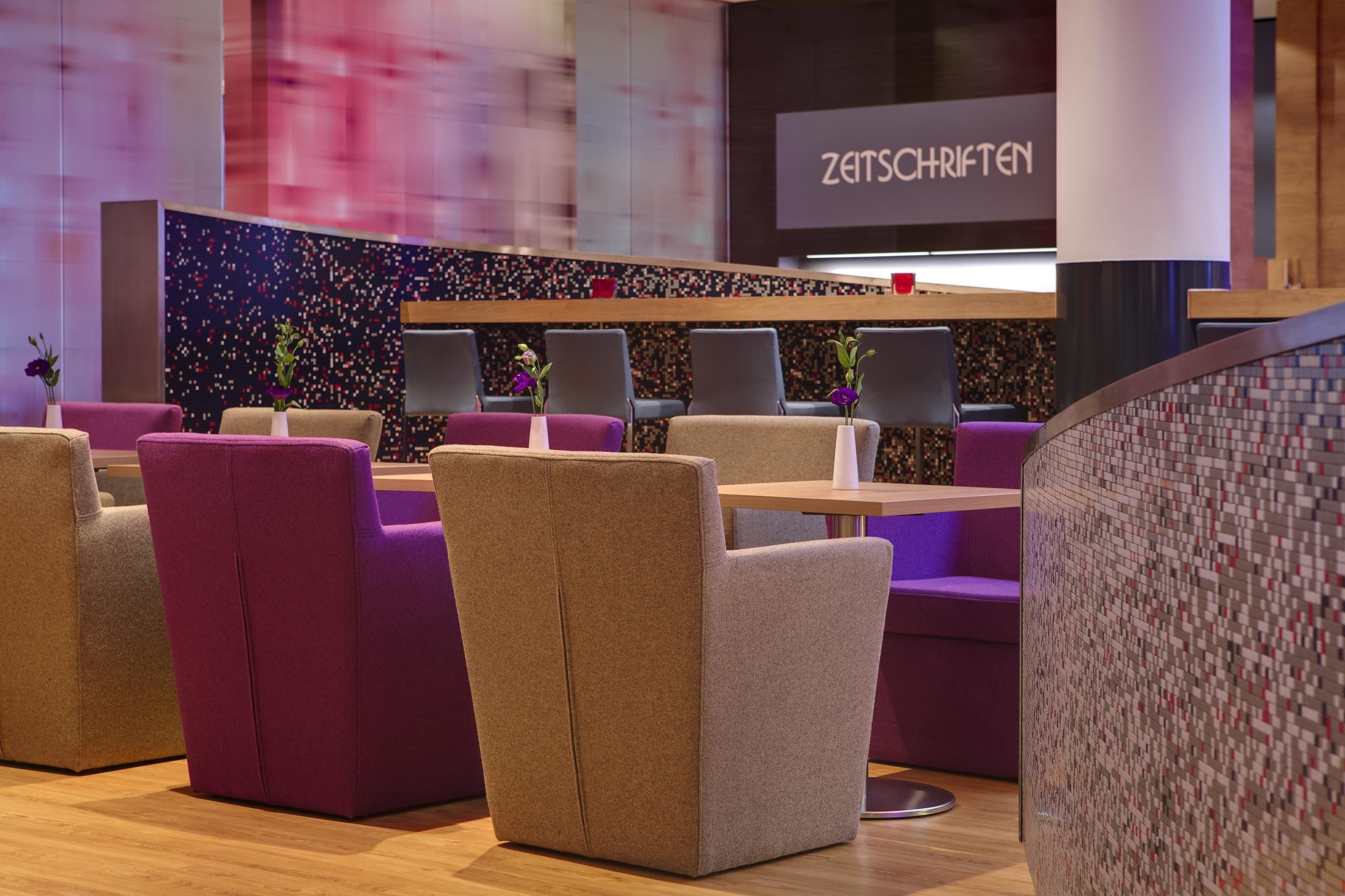 breakfast, lunch, dinner served; international cuisine