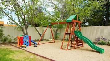 Children’s play area – outdoor