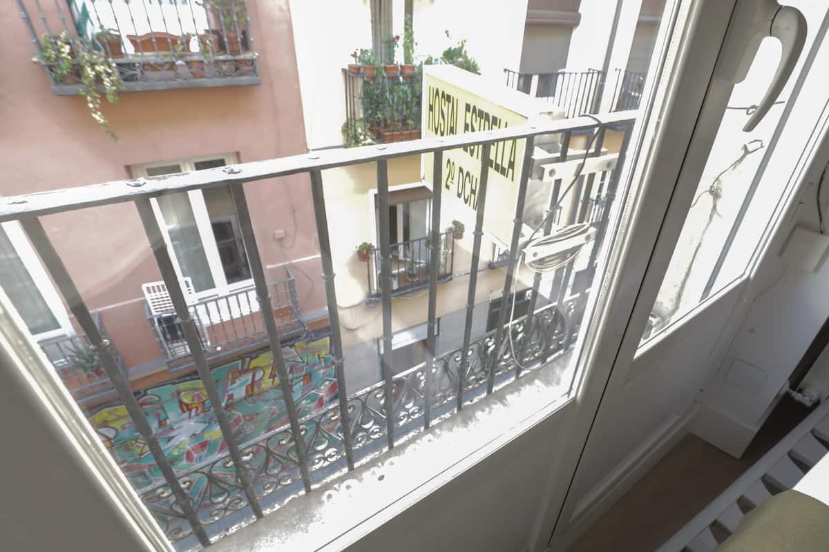 Down comforters, individually decorated, individually furnished, desk