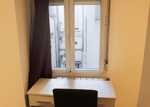 Couette en duvet, décor unique, ameublement unique, bureau