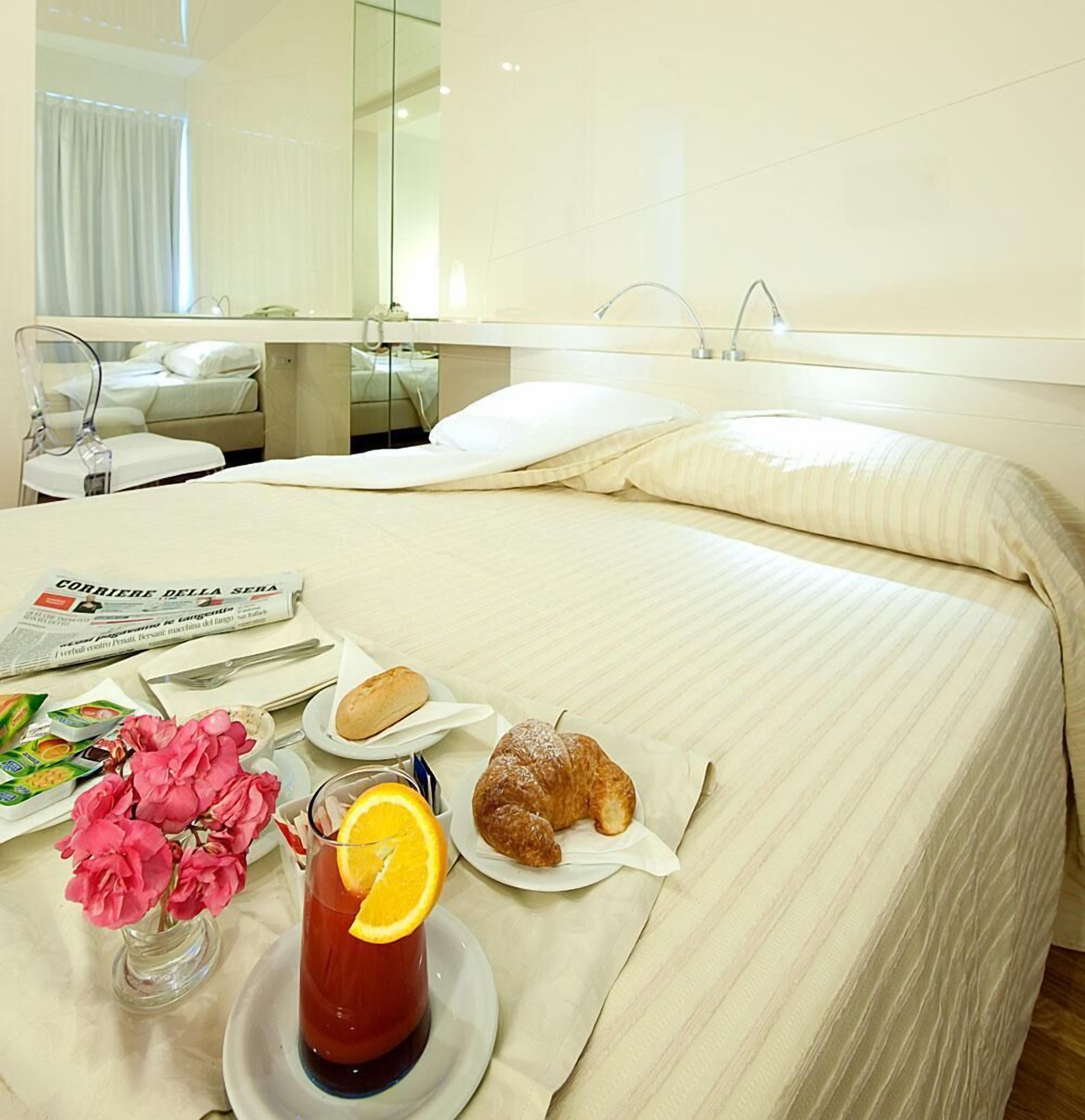deluxe double room | premium bedding, minibar, in-room safe, individually furnished