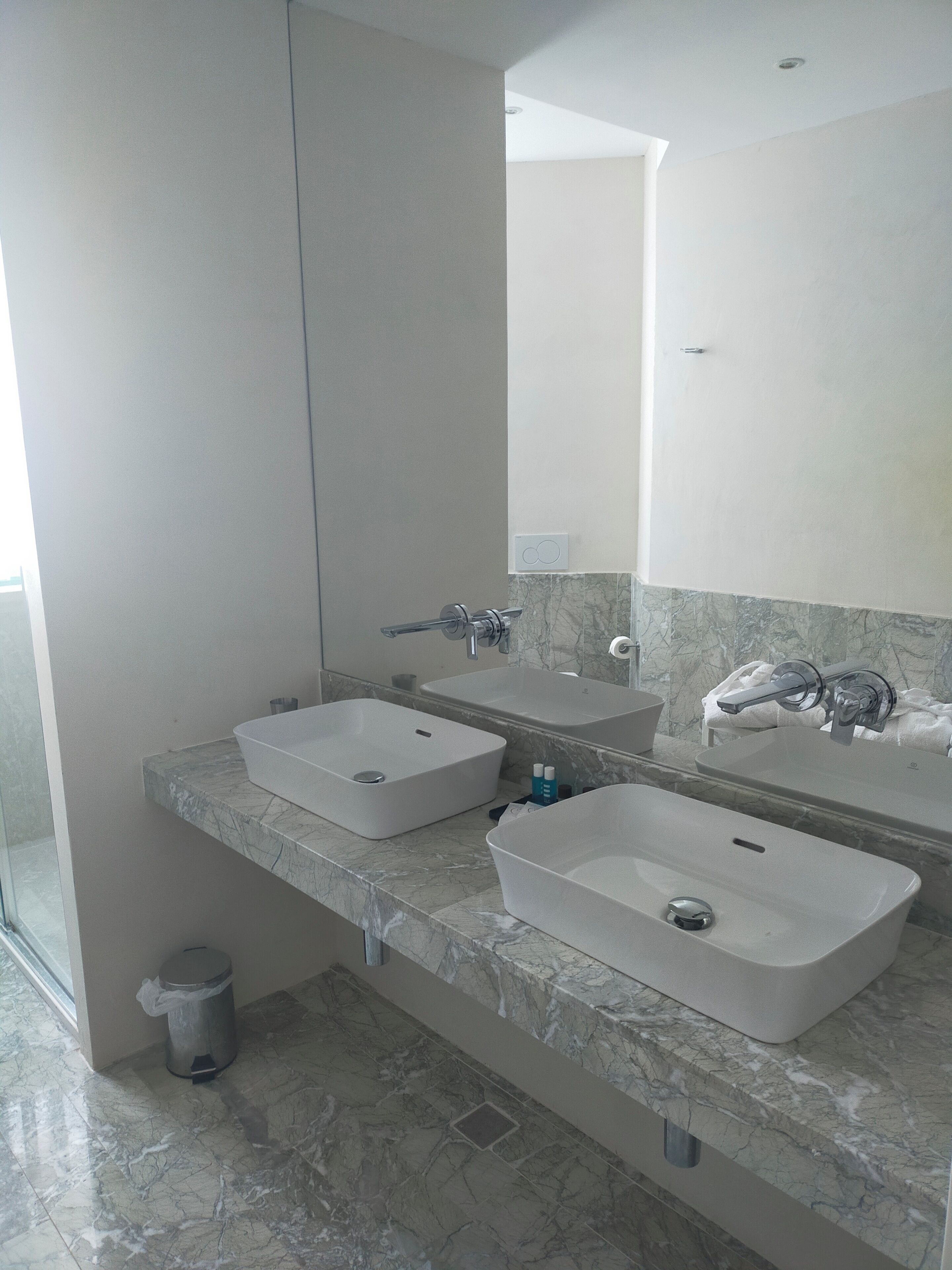 deluxe suite | bathroom | shower, rainfall showerhead, free toiletries, hair dryer