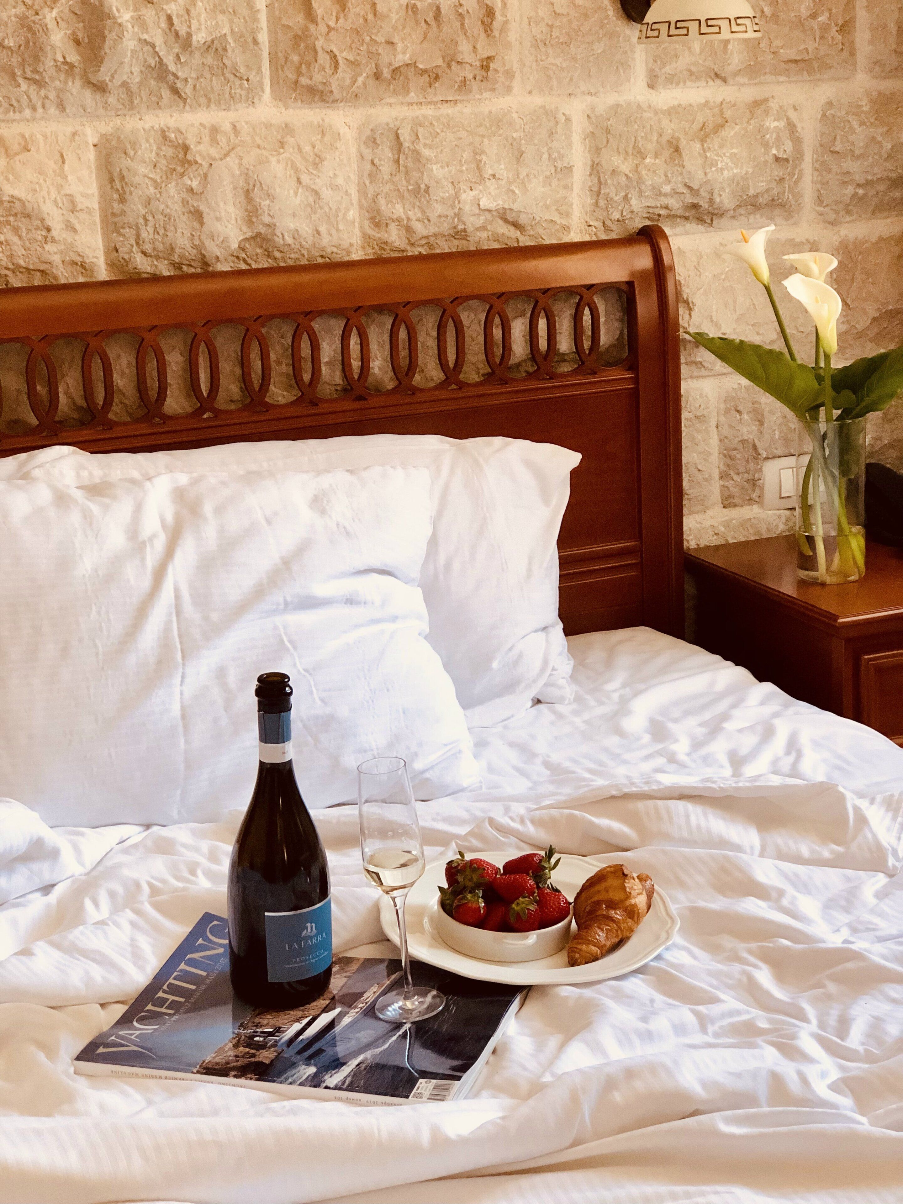 room service – dining