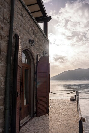 Suite, Sea View, Ground Floor | Minibar, in-room safe, desk, blackout drapes - Carrubba (Tivat)