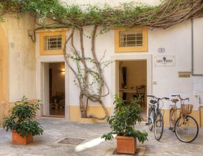 Front of property - B&B Corte dei Romiti (Lecce)