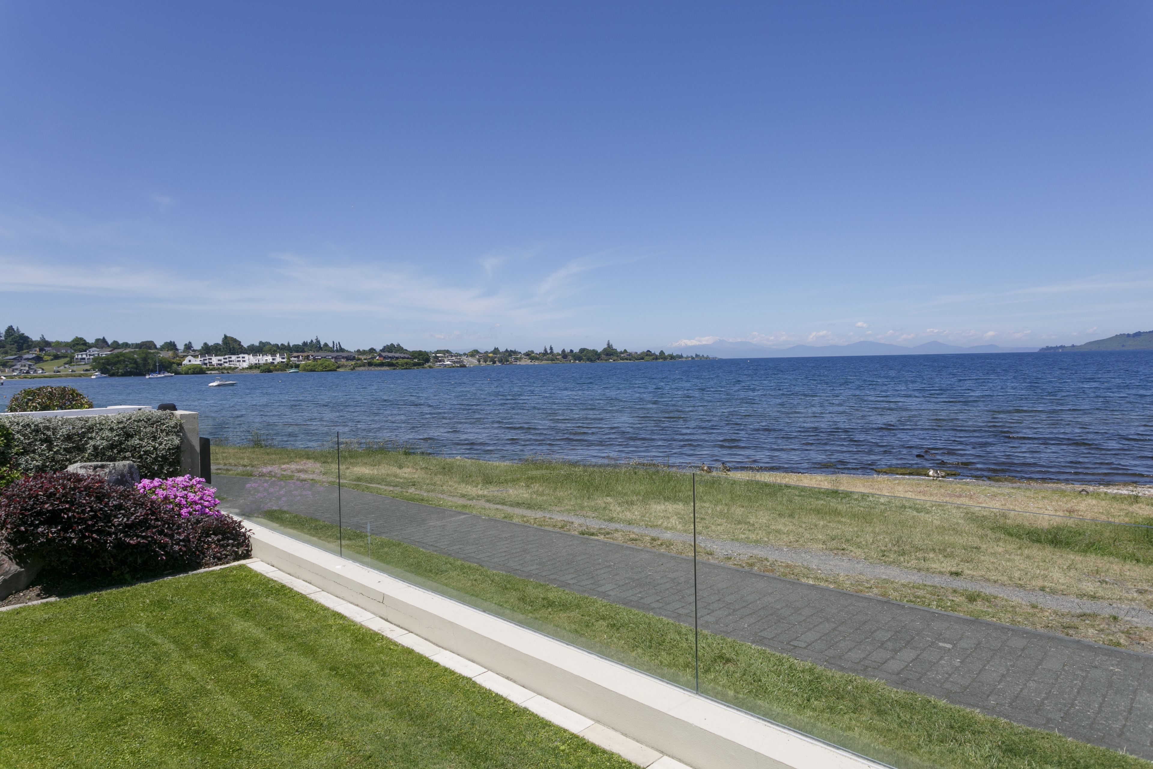 Luxury Apartment, 2 Bedrooms, Lake View, Lakeside | View from room