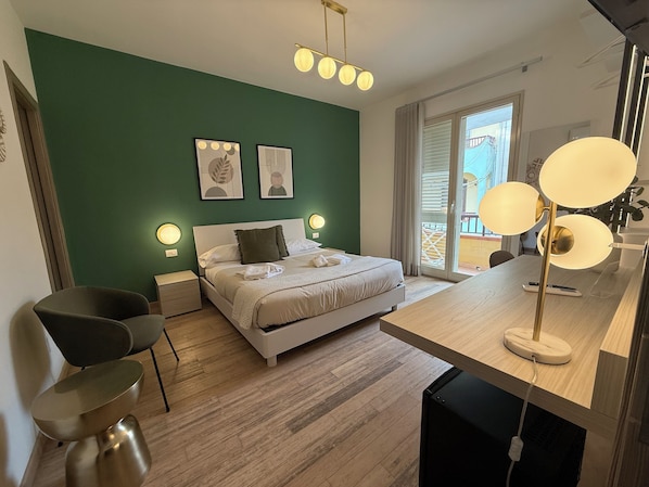 Chambre Standard | Literie de qualité supérieure, couette en duvet d'oie, minibar, bureau