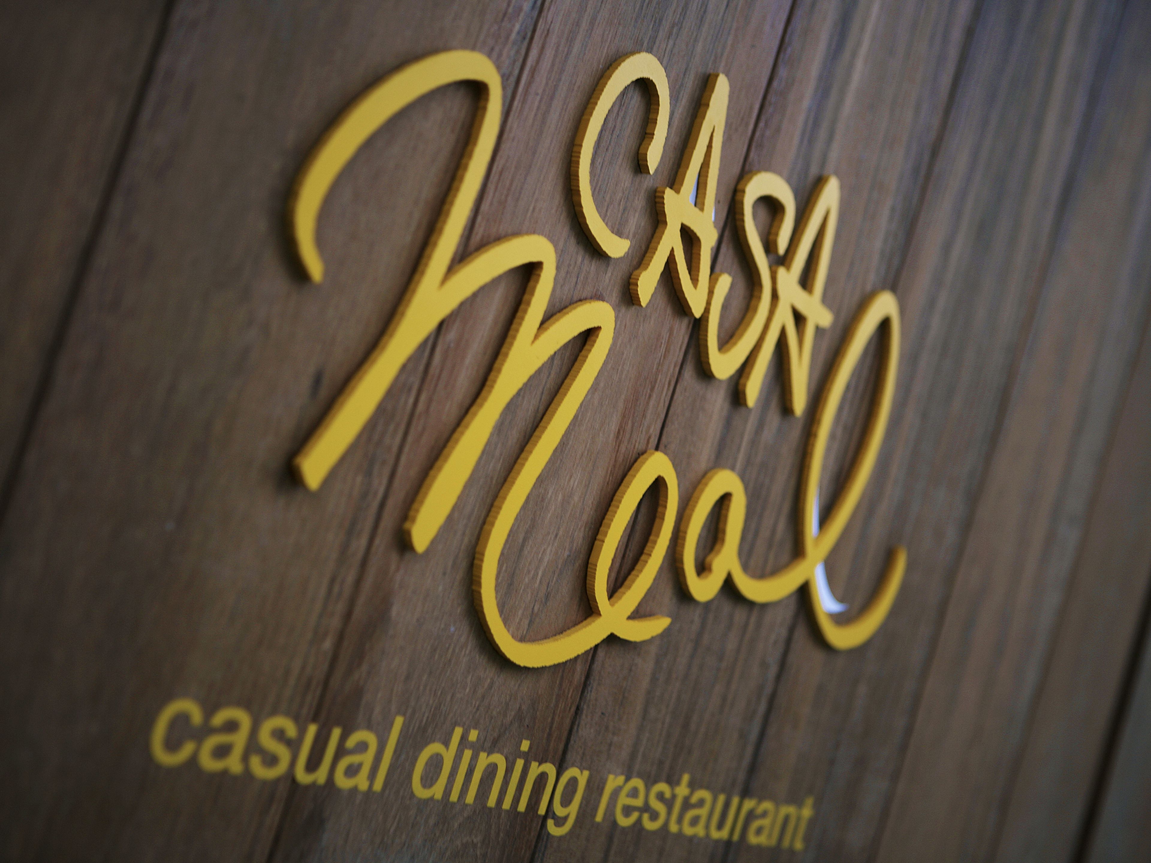 breakfast, lunch and dinner served