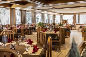 Restaurant - Hôtel Alpina (Anniviers)