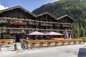 Fachada de la propiedad