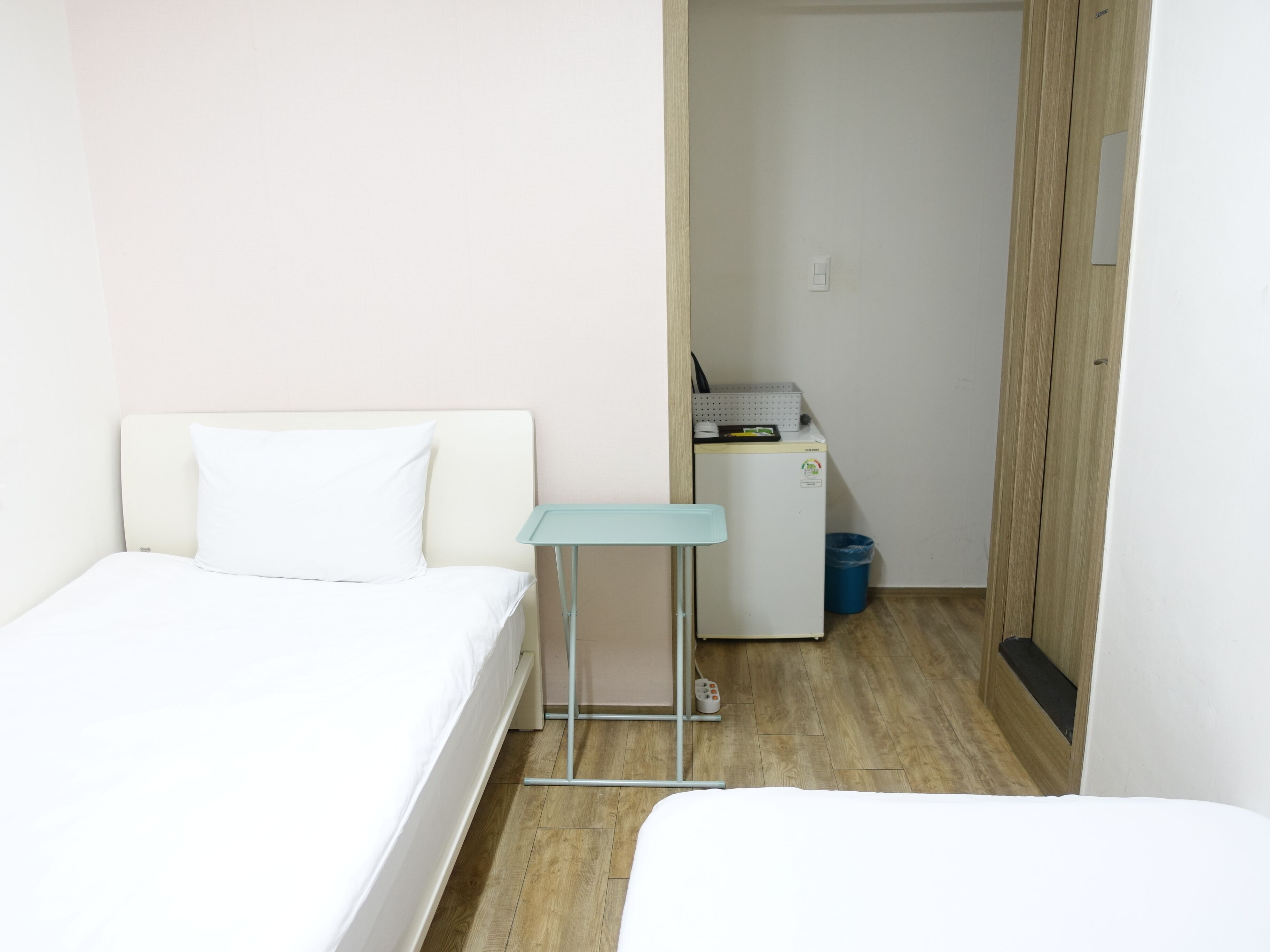 twin room | 1 bedroom, blackout curtains, free wifi, bed sheets
