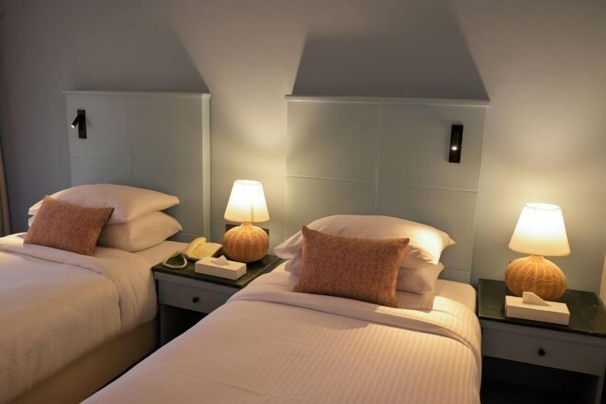 1 bedroom, minibar, in-room safe, bed sheets