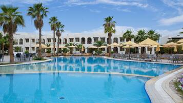2 outdoor pools, pool umbrellas, sun loungers