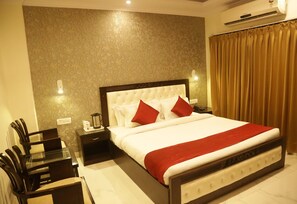 Super Deluxe Room | 1 bedroom, premium bedding, minibar, desk - Hotel Eurasia (Jaipur)