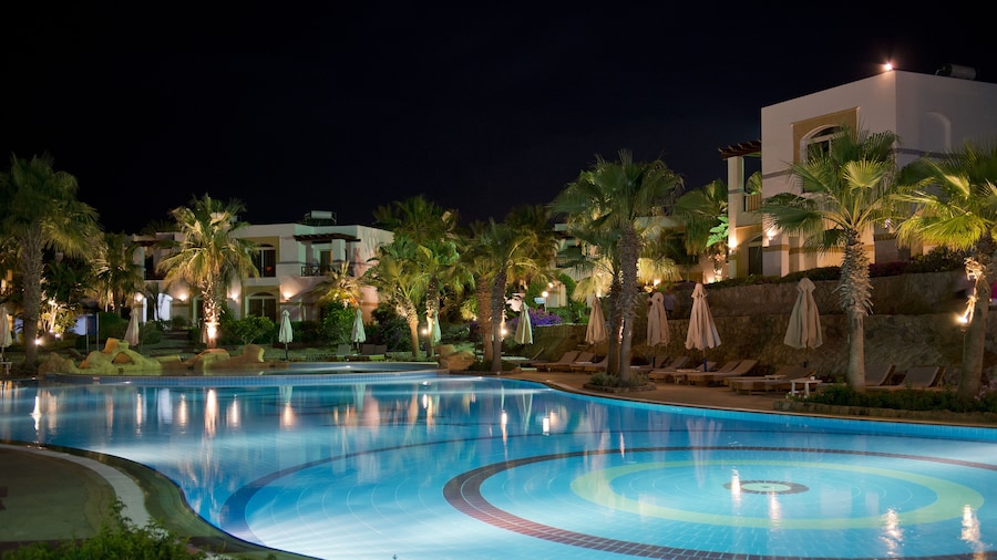 Amphoras Blu Ultra-AI Adults Friendly