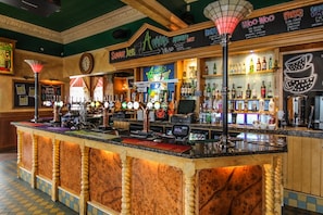 Bar (on property) - The Heritage Hotel (Torquay)