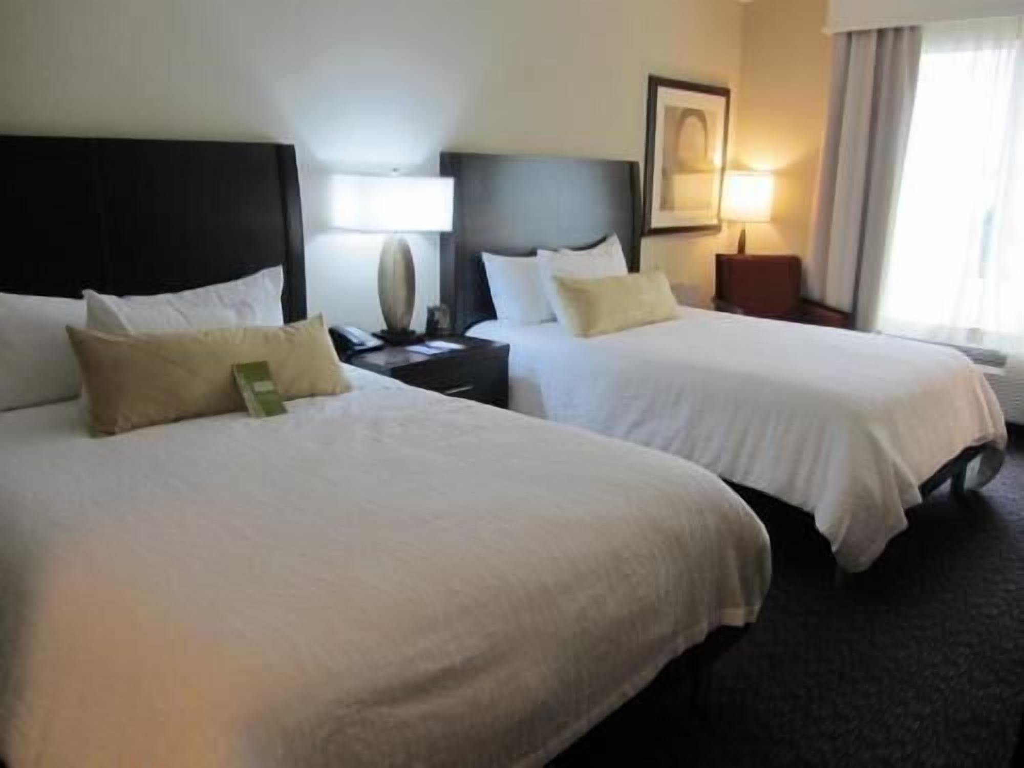 Hypo-allergenic bedding, desk, laptop workspace, free cots/infant beds