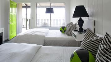 Habitación doble, 2 camas matrimoniales | Tabla de planchar con plancha, cunas gratuitas y wifi gratis