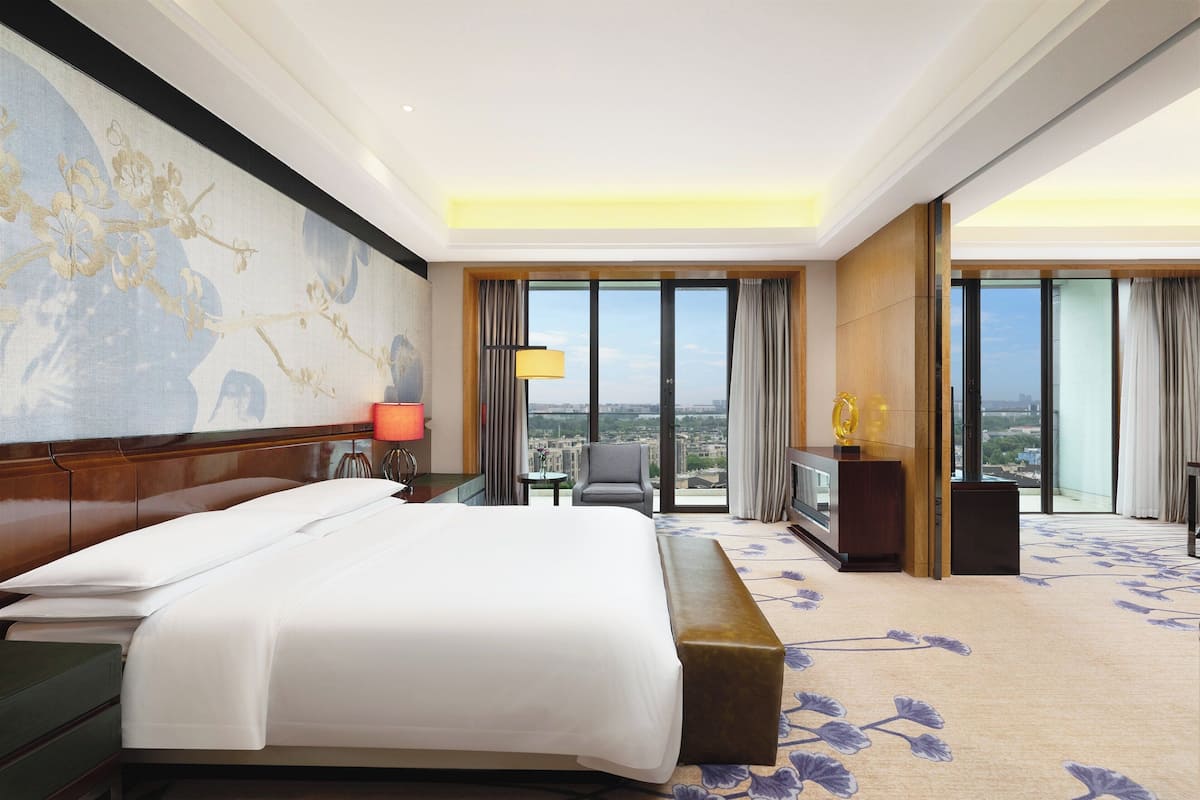 1 habitación, ropa de cama de alta calidad y minibar
