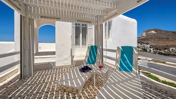 Deluxe-Suite, Veranda, Bergblick (Panoramic View) | Hochwertige Bettwaren, Zimmersafe, individuell dekoriert