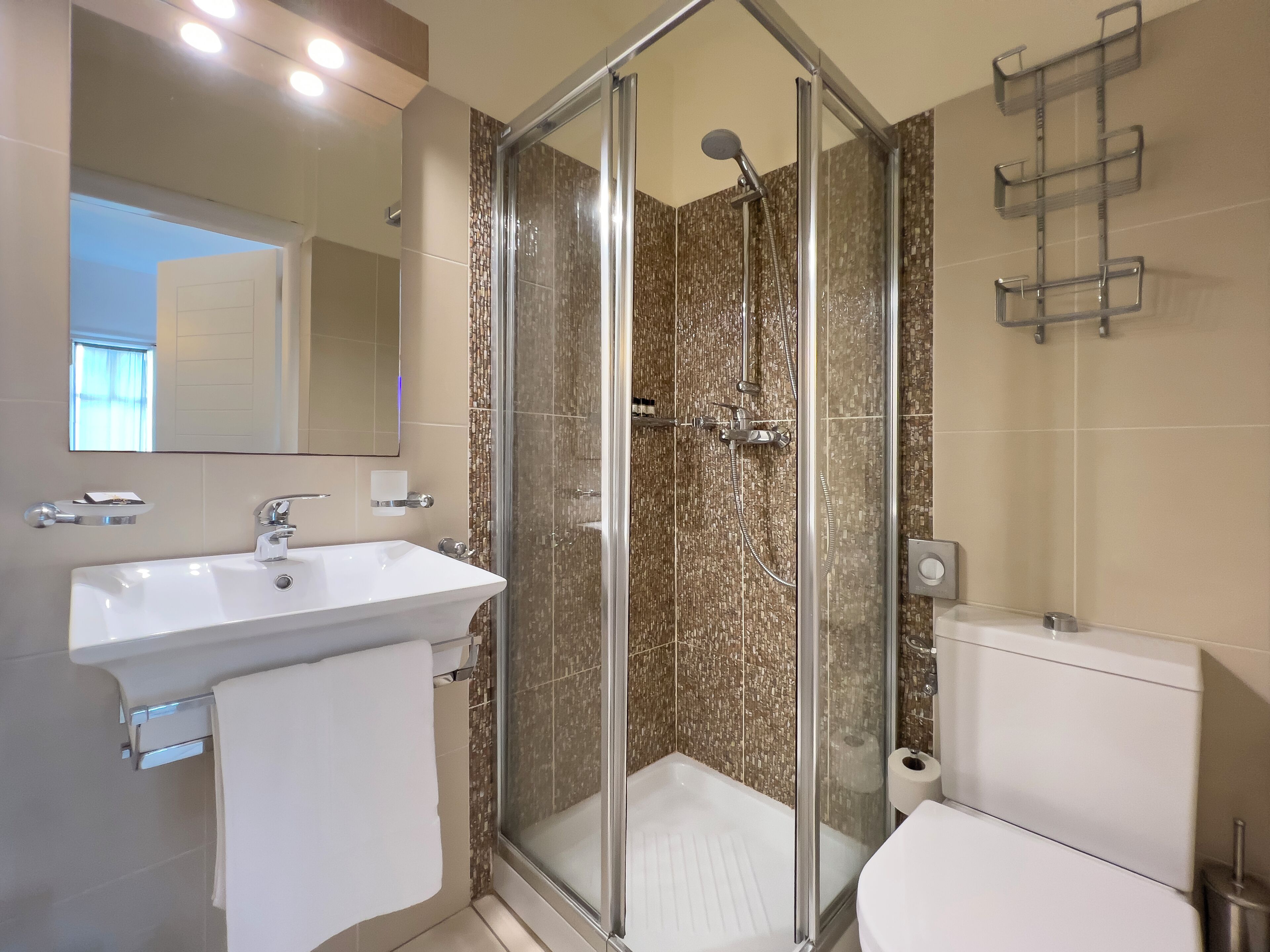 family suite, 2 bedrooms, mountain view (panoramic view) | bathroom | bathtub, jetted bath, free toiletries, hair dryer