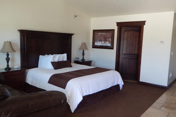 Premium bedding, desk, soundproofing, iron/ironing board