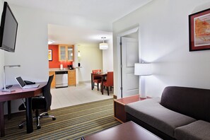32-inch TV with cable channels - Residence Inn Little Rock Downtown (Little Rock)