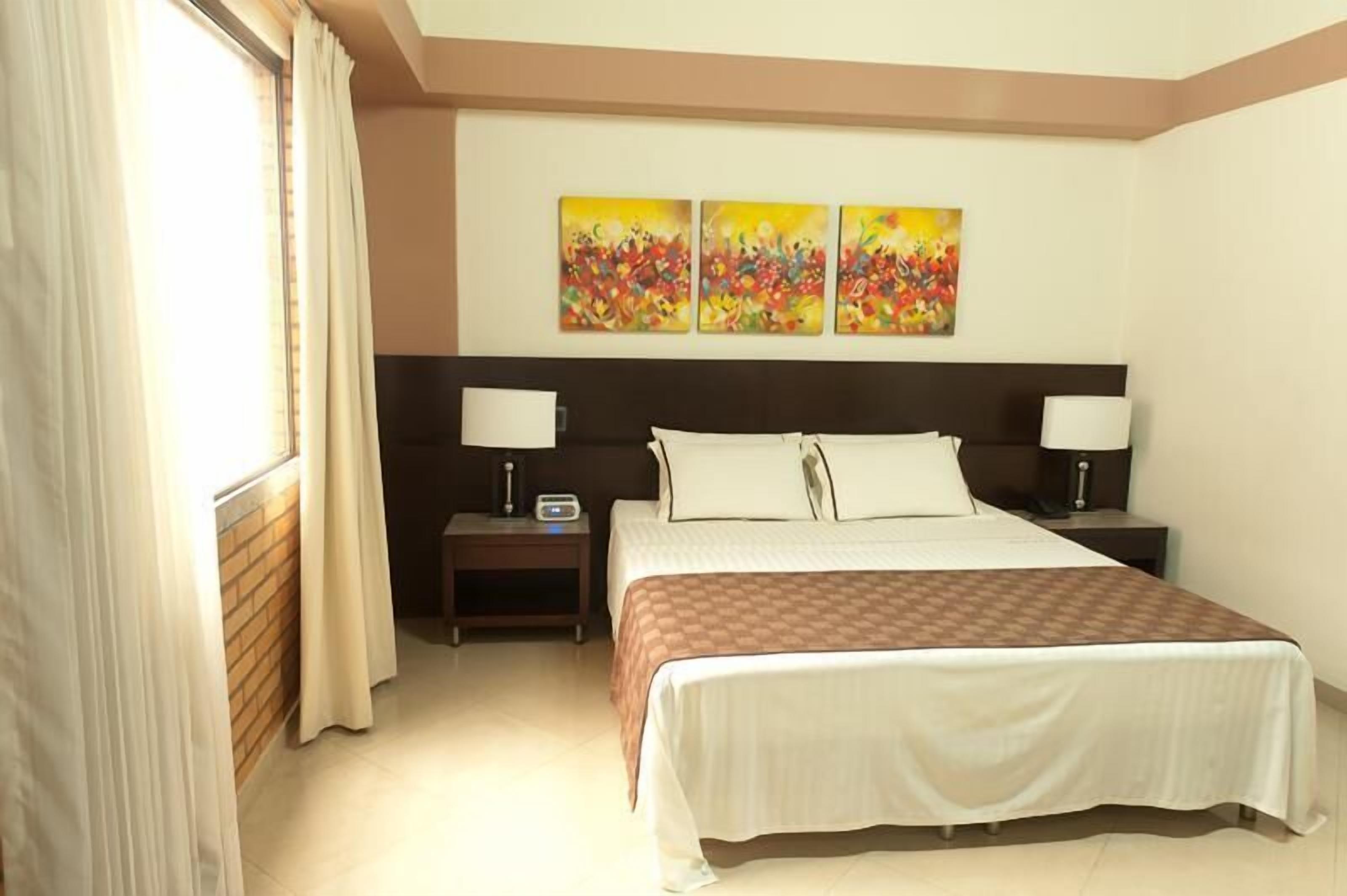 Minibar dan Wi-Fi gratis