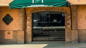 Unclassified image, 2 of 113, button - Hotel Alameda de la 10 (Medellin)