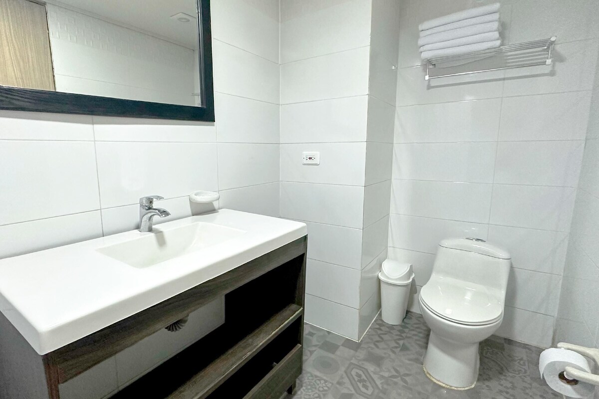 Badezimmer | Handtücher, Toilettenpapier