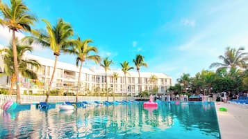 Outdoor pool, open 10:00 AM to 8:00 PM, pool umbrellas, sun loungers