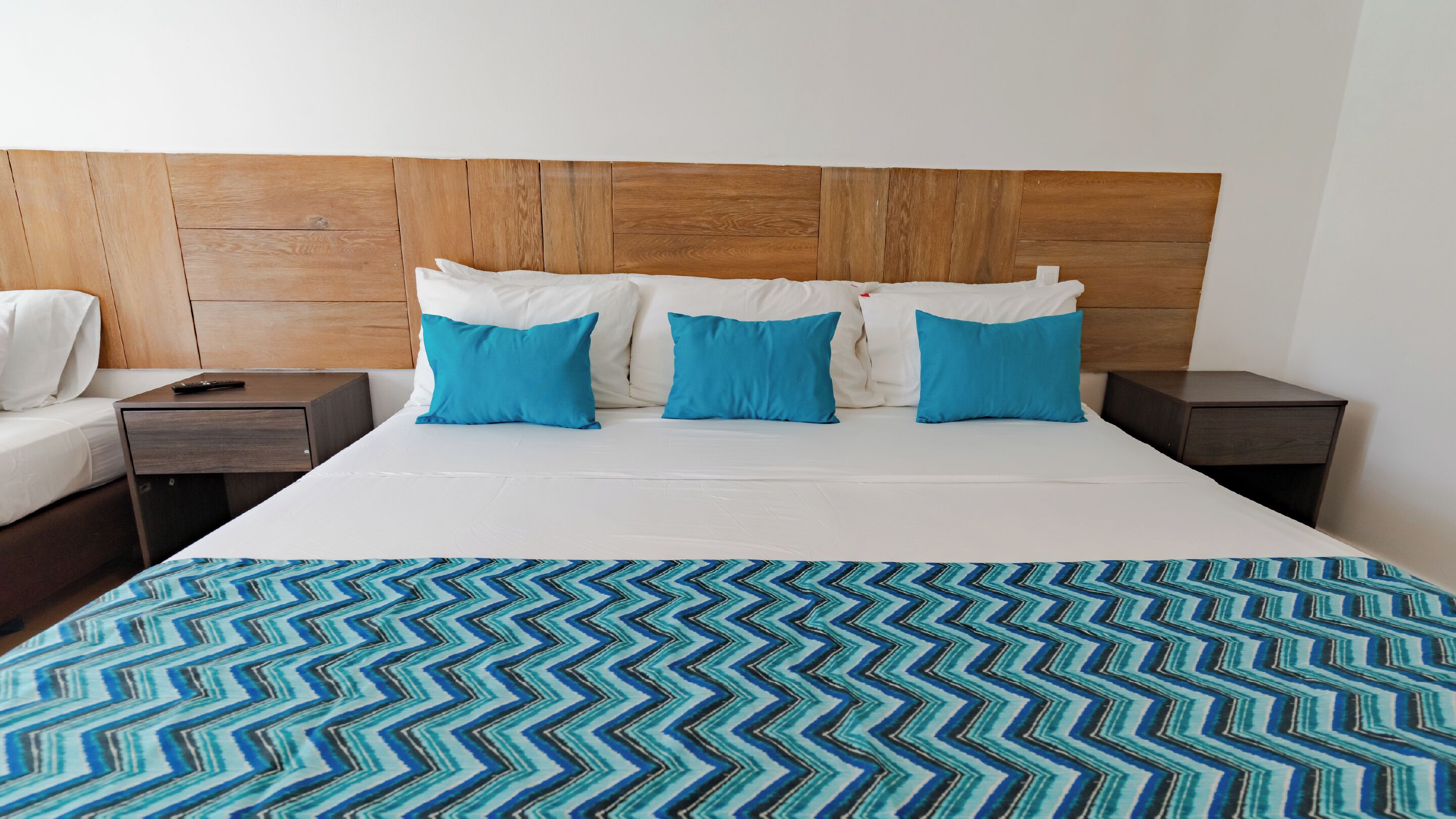 Standard Quadruple Room | Bed sheets