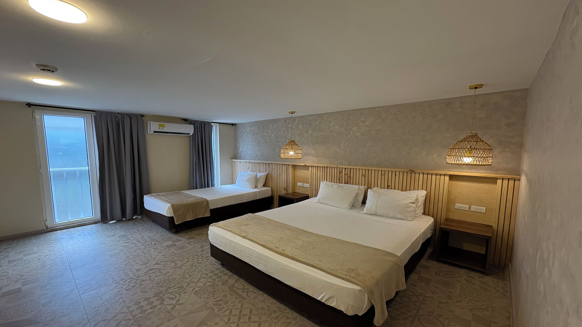 Superior Triple Room | Bed sheets