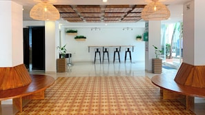Quầy tiếp tân
