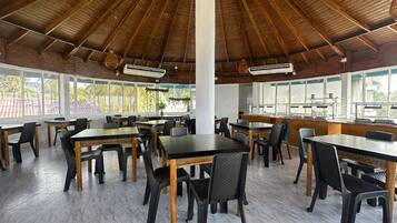 Se sirven desayunos, almuerzos y cenas