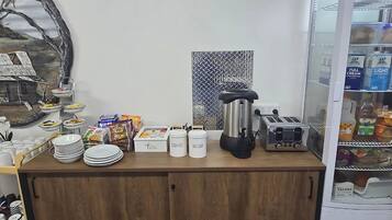 Kontinental morgenmad hver dag (15 AUD pr. person)