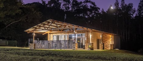 Casa de campo, 3 habitaciones (The Pinnacle) | Decoración individual, mobiliario individual, escritorio