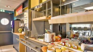 Daily buffet breakfast for a fee