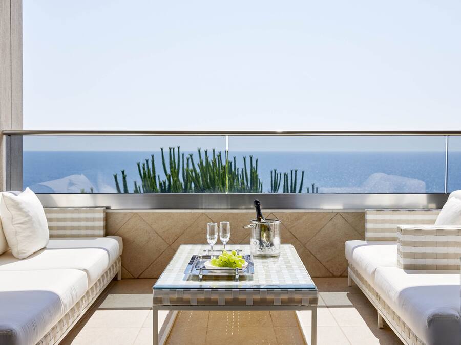 Pomegranate Suite | Terrace/patio