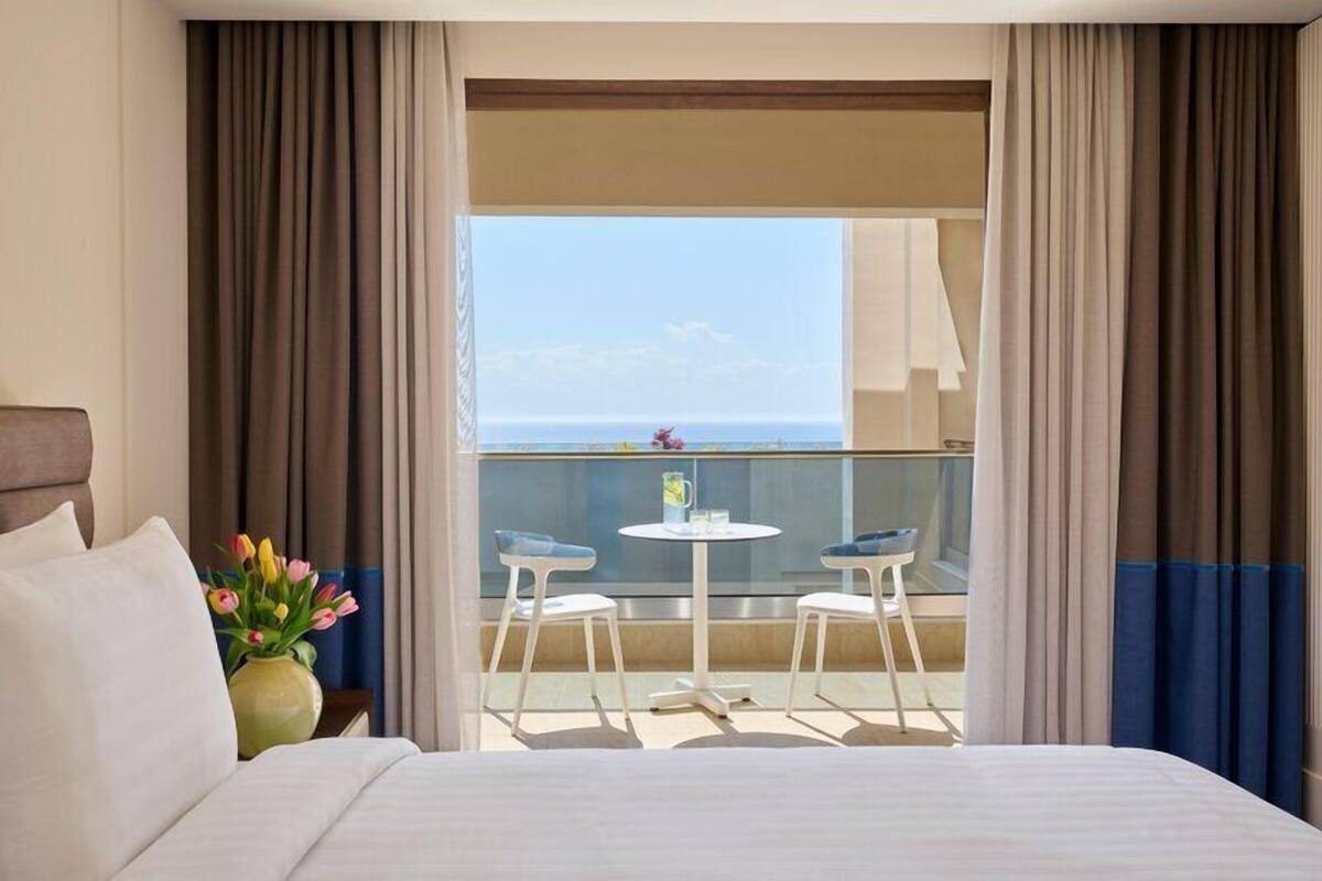 Kassandra Suite | Memory foam beds, minibar, in-room safe, desk