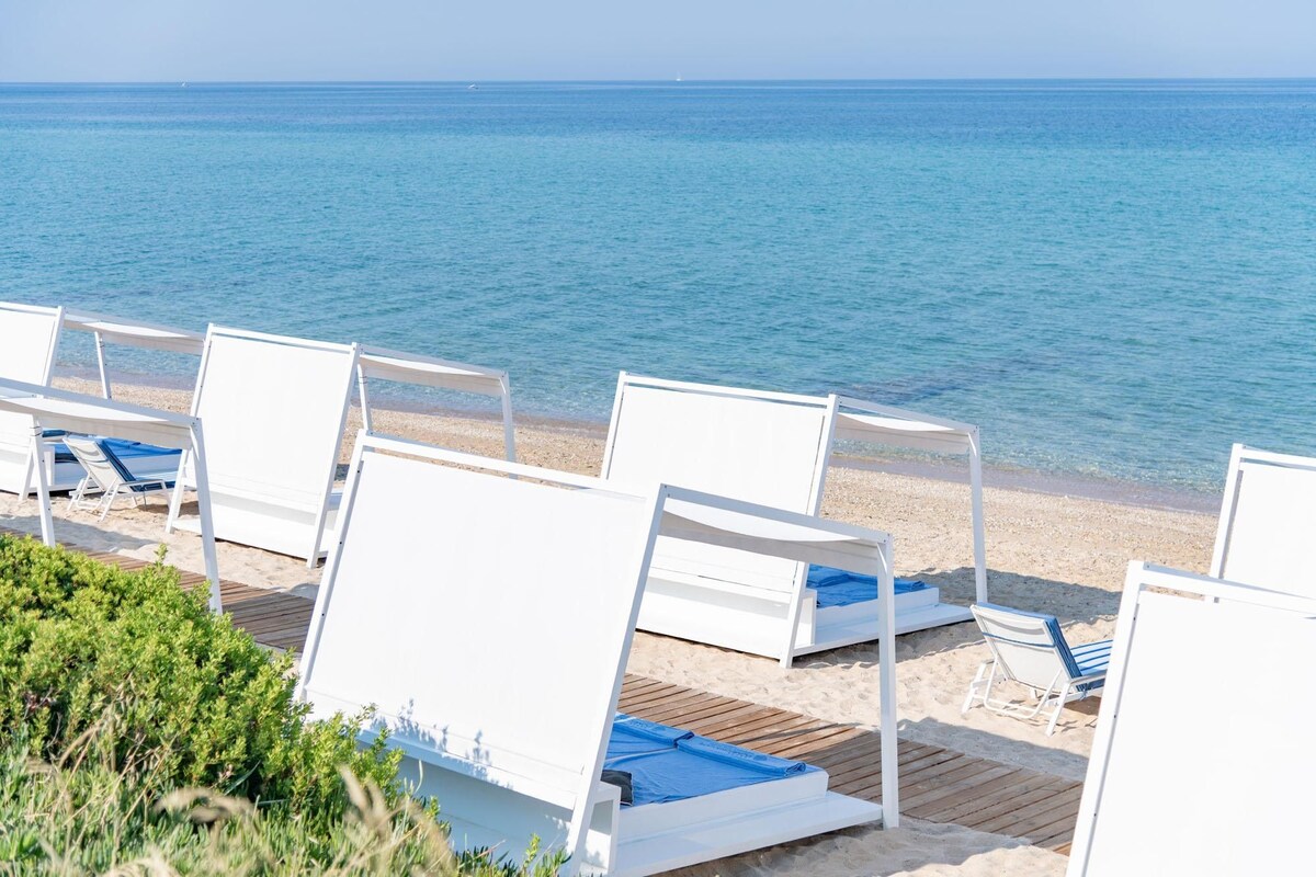 Calista Suite | Beach | Private beach, sun loungers, beach umbrellas, beach towels