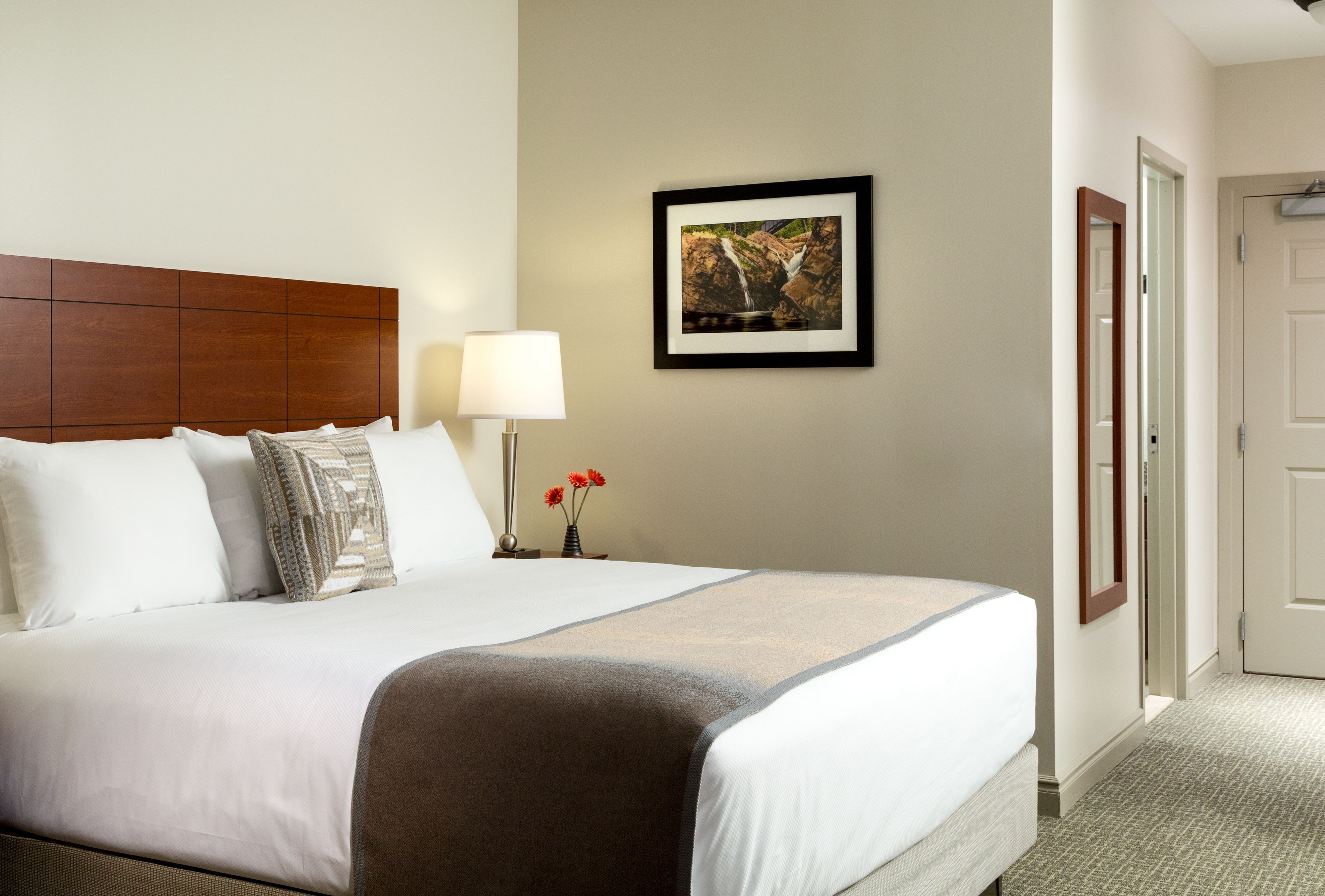 1 bedroom, in-room safe, desk, iron/ironing board