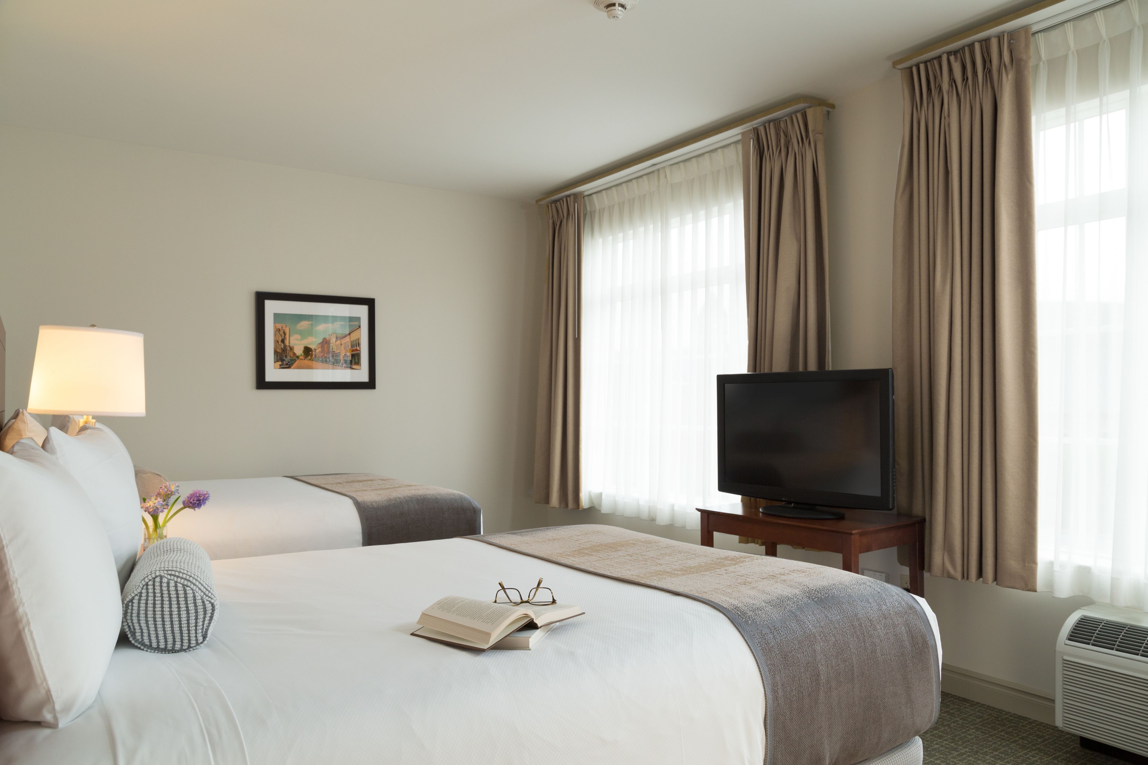 1 bedroom, in-room safe, desk, iron/ironing board