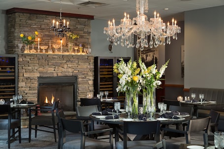 Restaurante. Hotel Anthracite