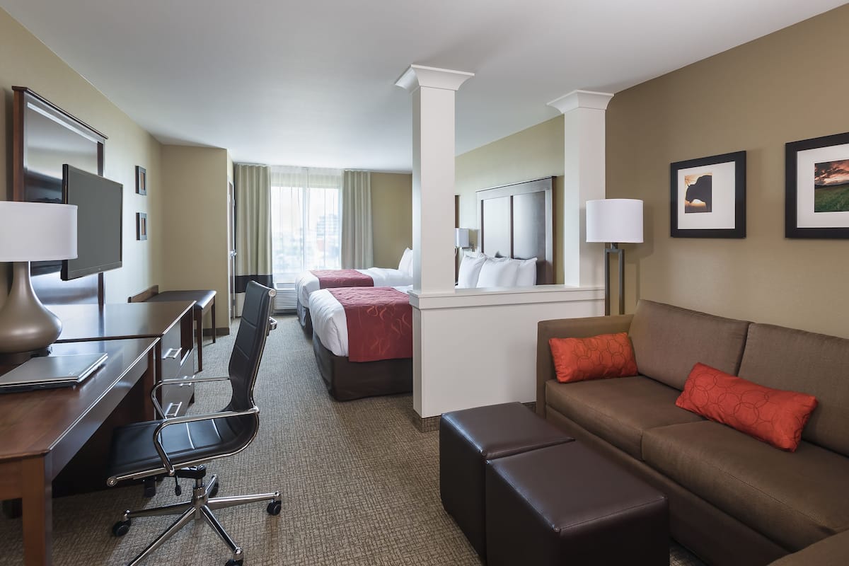 suite, multiple beds, non smoking, refrigerator & microwave | premium bedding, desk, laptop workspace, iron/ironing board