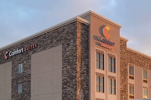 Exterior - Comfort Suites Fargo Medical Center (Fargo)