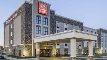 Façade de l’hébergement – soirée/nuit